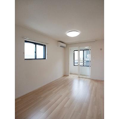 メゾンシエルブルー 203【管理NO：1-028463101-02030】 ★家具家電は申し込み後に搬入します★の物件写真2