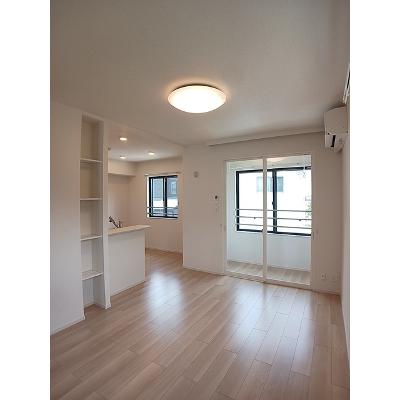 メゾンシエルブルー 201【管理NO：1-028463101-02010】 ★家具家電は申し込み後に搬入しますの物件写真2