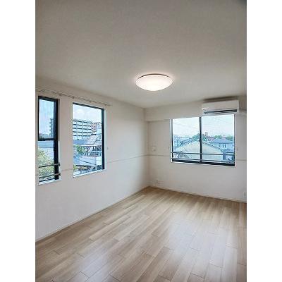 セントラルガーデンハウス 301【管理NO：1-028397401-03010】 ★家具家電は申し込み後に搬入します★の物件写真2