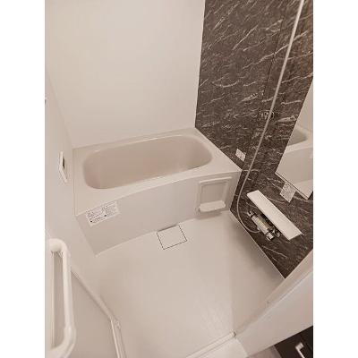 ルミノーソ 301【管理NO：1-027960901-03010】 ★家具家電は申し込み後に搬入します★の物件写真4