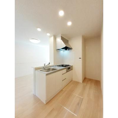 ピュアステージⅡ 103【管理NO：1-026989901-01030】 ★家具家電は申し込み後に搬入します★の物件写真3