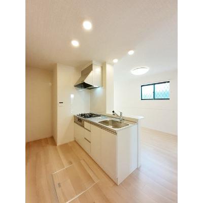 ピュアステージⅡ 101【管理NO：1-026989901-01010】 ★家具家電は申し込み後に搬入します★の物件写真3