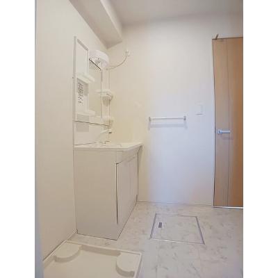 エクレールリブレ 202【管理NO：1-023078401-02020】 ★家具家電は申し込み後に搬入しますの物件写真6