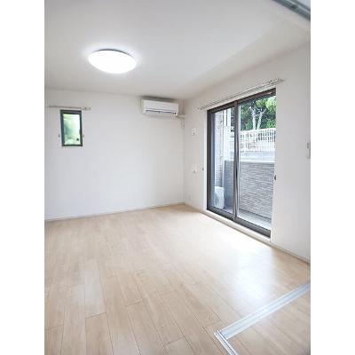 Ｕ’メゾンⅡ 102【管理NO：1-021661602-01020】 ★家具家電は申し込み後に搬入しますの物件写真2