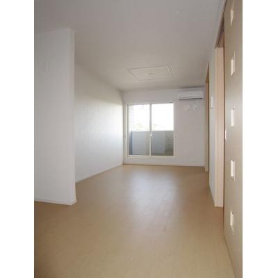 ダイナソーＴ 202【管理NO：1-018051002-02020】 ★家具家電は申し込み後に搬入します 2026年08月中旬入居可能の物件写真2