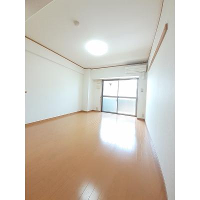 グラッチェ 503【管理NO：1-015048701-05030】 ★家具家電は申し込み後に搬入します★の物件写真2