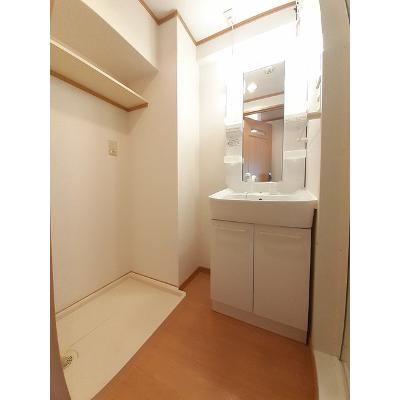 グラッチェ 503【管理NO：1-015048701-05030】 ★家具家電は申し込み後に搬入します★の物件写真6
