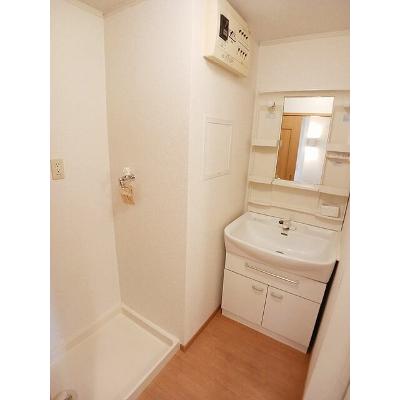 レイク　グリーン 205【管理NO：1-013734101-02040】 ★家具家電は申し込み後に搬入しますの物件写真6