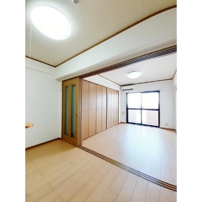 アニバーサリー 302【管理NO：1-012801801-03020】 ★家具家電は申し込み後に搬入します★の物件写真2
