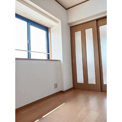 アニバーサリー 201【管理NO：1-012801801-02010】 ★家具家電は申し込み後に搬入します★の物件写真2