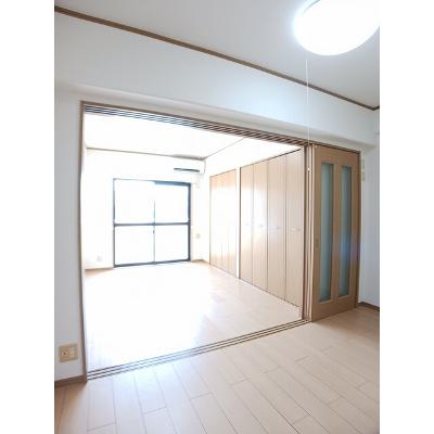 アニバーサリー 103【管理NO：1-012801801-01030】 ★家具家電は申し込み後に搬入しますの物件写真2