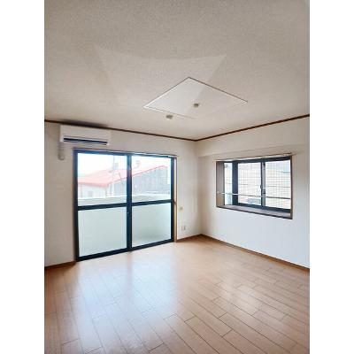 サン・アムール壱番館 203【管理NO：1-010598701-02030】 ★家具家電は申し込み後に搬入します★の物件写真2