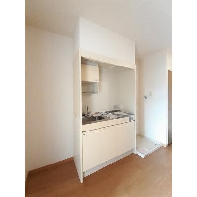 Ｆａｖｏｒｉｔｅ　Ｌｉｆｅ 205【管理NO：1-007671701-02040】 ★家具家電は申し込み後に搬入しますの物件写真3