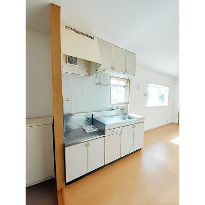 クィーンズ国府 201【管理NO：1-004781801-02010】 ★家具家電は申し込み後に搬入します★ ★2026年12月上旬入居可能★の物件写真3