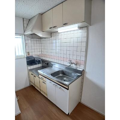 ワールドハイツ満永Ⅱ 201【管理NO：1-003767201-02010】 ★家具家電は申し込み後に搬入します★の物件写真3
