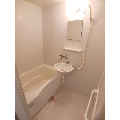 ワールドハイツ満永Ⅱ 201【管理NO：1-003767201-02010】 ★家具家電は申し込み後に搬入します★の物件写真4