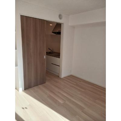 サニートロン福住　２ 102【管理NO：1-028199201-01020】 ★家具家電は申し込み後に搬入します★の物件写真2