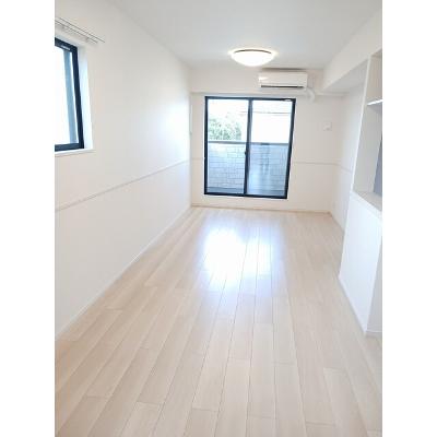 ドゥウェル　ノクターン　Ⅱ 205【管理NO：1-027900202-02050】 ★家具家電は申し込み後に搬入します★の物件写真2