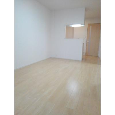 ストレート 105【管理NO：1-023984301-01050】 ★家具家電は申し込み後に搬入します 2026年07月中旬入居可能の物件写真2