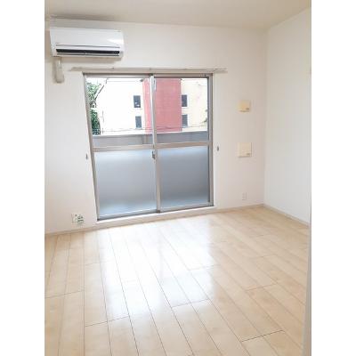 カーサ　フィーネ 201【管理NO：1-019078201-02010】 2026年07月中旬入居可能の物件写真2