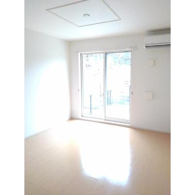 ソレイユ 104【管理NO：1-017355901-01040】 ★家具家電は申し込み後に搬入しますの物件写真2