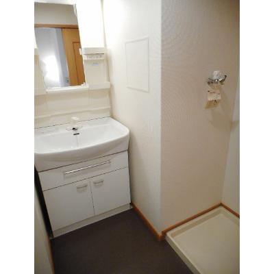 ボンヌジュルネ 201【管理NO：1-014123301-02010】 ★家具家電は申し込み後に搬入します★の物件写真6