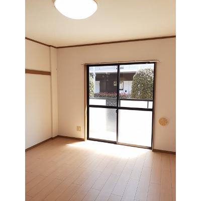 ビバーチェ 106【管理NO：1-011695501-01060】 ★家具家電は申し込み後に搬入しますの物件写真2