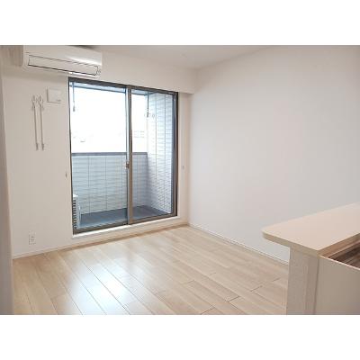 ソラーレ 302【管理NO：1-028635401-03020】 ★家具家電は申し込み後に搬入しますの物件写真2