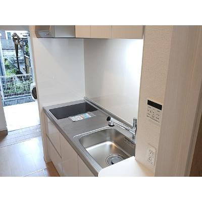 ソラーレ 105【管理NO：1-028635401-01050】 ★家具家電は申し込み後に搬入しますの物件写真3