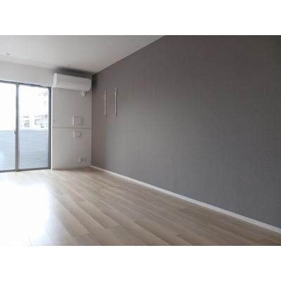リナセント　Ⅱ 101【管理NO：1-028509302-01010】 ★家具家電は申し込み後に搬入します★の物件写真2