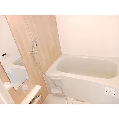 アルバ　イースト 102【管理NO：1-028439903-01020】 ★家具家電は申し込み後に搬入します★の物件写真4