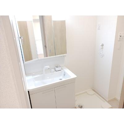アルバ　イースト 102【管理NO：1-028439903-01020】 ★家具家電は申し込み後に搬入します★の物件写真6
