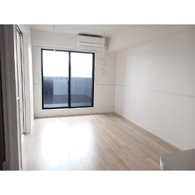 シャルフ飛江田　Ⅲ 204【管理NO：1-028179203-02040】 ★家具家電は申し込み後に搬入しますの物件写真2