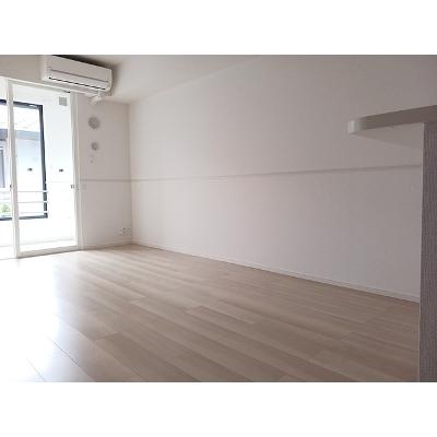 シャルフ飛江田　Ⅲ 104【管理NO：1-028179203-01040】 ★家具家電は申し込み後に搬入しますの物件写真2