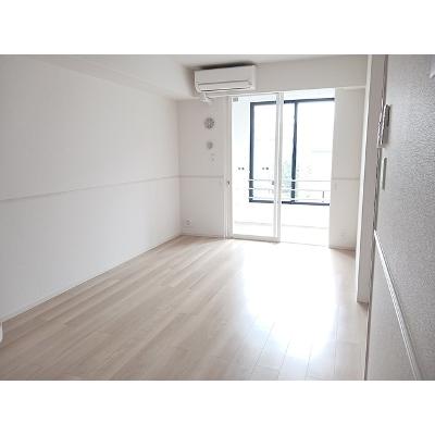 シャルフ飛江田　Ⅲ 103【管理NO：1-028179203-01030】 ★家具家電は申し込み後に搬入しますの物件写真2
