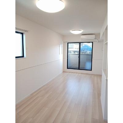 リバーストーン　マキバ　Ⅰ 204【管理NO：1-027404201-02040】 ★家具家電は申し込み後に搬入しますの物件写真2