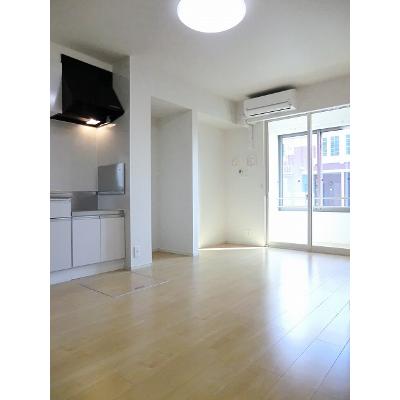 グランガーデン　Ⅰ 101【管理NO：1-022957301-01010】 ★家具家電は申し込み後に搬入しますの物件写真2