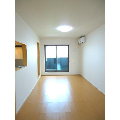プロヴァンス　ハウス 303【管理NO：1-020103901-03030】 ★家具家電は申し込み後に搬入します★の物件写真2