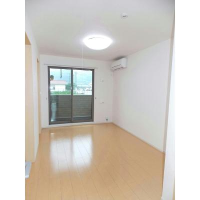 サンリットメゾン 104【管理NO：1-018868001-01040】 ★家具家電は申し込み後に搬入します 2026年08月中旬入居可能の物件写真2