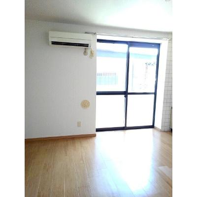 プリエ－ルハイツ　Ｂ 101【管理NO：1-007269001-01010】 ★家具家電は申し込み後に搬入しますの物件写真2