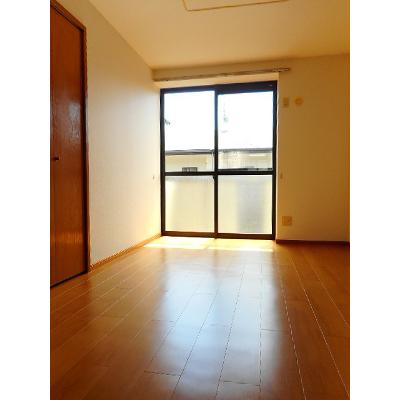 サンテラス窪　Ａ 205【管理NO：1-007047201-02040】 ★家具家電は申し込み後に搬入しますの物件写真2