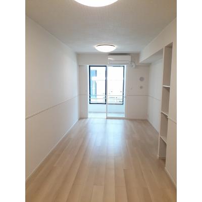 グランブルー　Ｃ 204【管理NO：1-027347503-02040】 ★家具家電は申し込み後に搬入しますの物件写真2