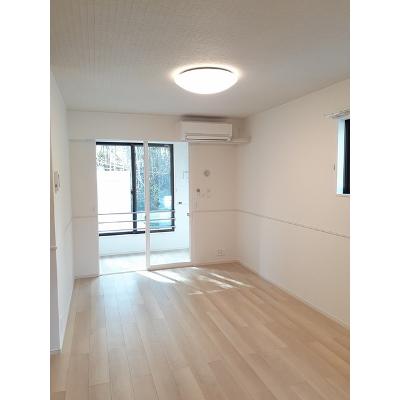 メゾン・ド・セゾン 101【管理NO：1-025504001-01010】 ★家具家電は申し込み後に搬入しますの物件写真2