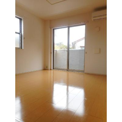 ヒルレジェンド 101【管理NO：1-017421201-01010】 ★家具家電は申し込み後に搬入します★の物件写真2