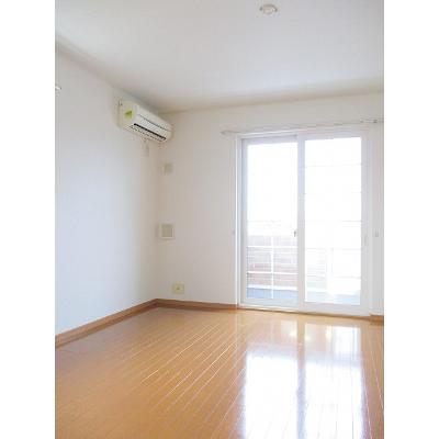 ベル・オーブ 101【管理NO：1-014400401-01010】 ★家具家電は申し込み後に搬入しますの物件写真2