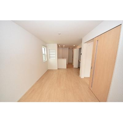 ひまわり 101【管理NO：1-025514001-01010】 ★家具家電は申し込み後に搬入します★の物件写真2