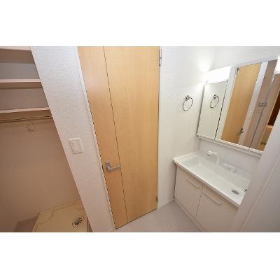 ひまわり 101【管理NO：1-025514001-01010】 ★家具家電は申し込み後に搬入します★の物件写真6