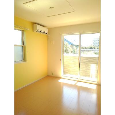 ハピネス・Ⅱ 101【管理NO：1-020288902-01010】 ★家具家電は申し込み後に搬入しますの物件写真2