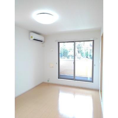 メイ・ピース 201【管理NO：1-018638701-02010】 ★家具家電は申し込み後に搬入します 2026年08月中旬入居可能の物件写真2