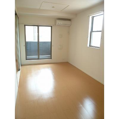 ハッピー　メゾン 201【管理NO：1-017627201-02010】 ★家具家電は申し込み後に搬入しますの物件写真2